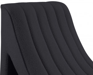 Favor Chaise