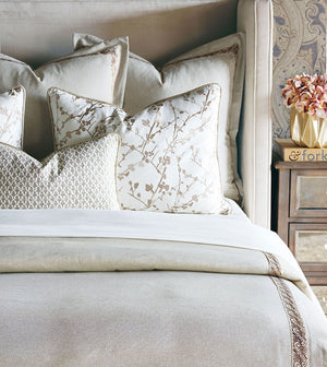 BALFOUR DUVET COVER AND COMFORTER