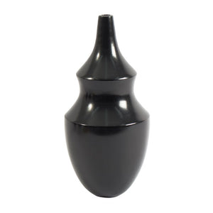 14" Shadow V ase