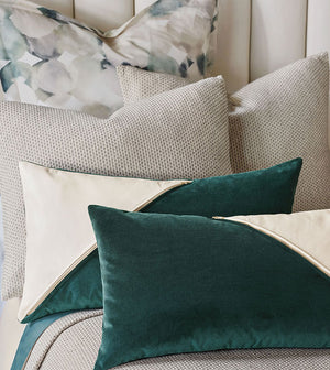 Carlin 15x26 Lumbar Pillow/ Green and Ivory