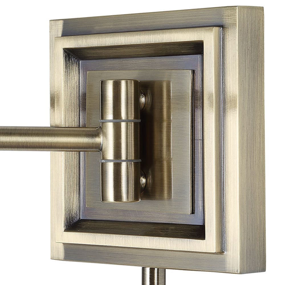Newmarket 1 Lt Sconce