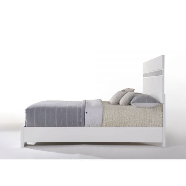 URBAN QUEEN BED