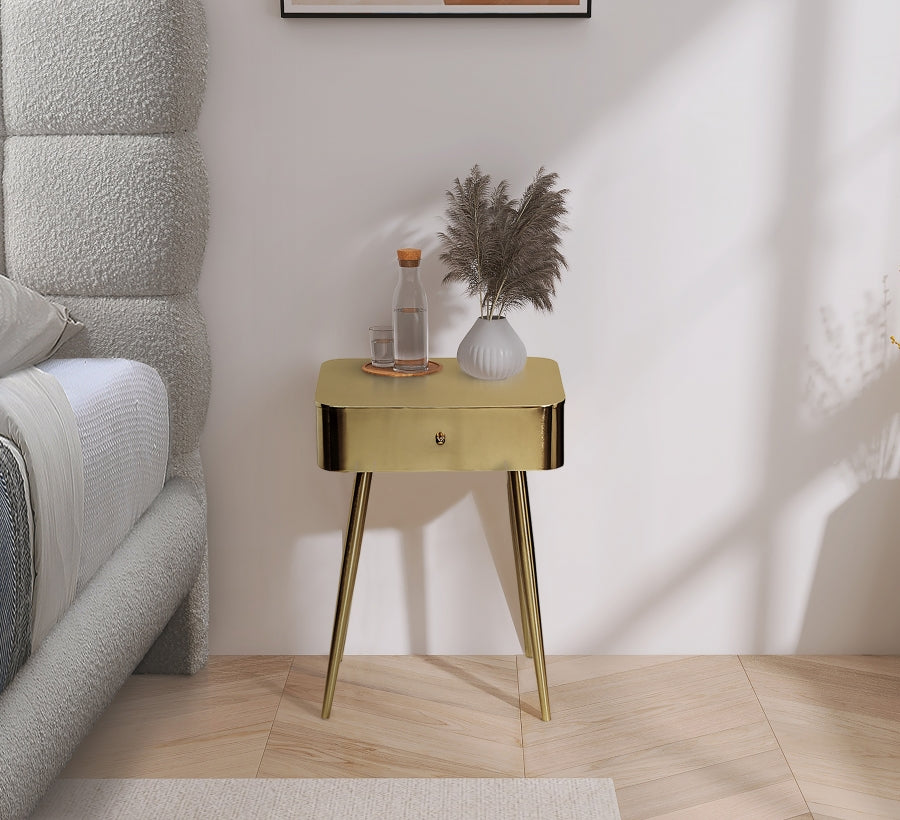 Pella Side Table