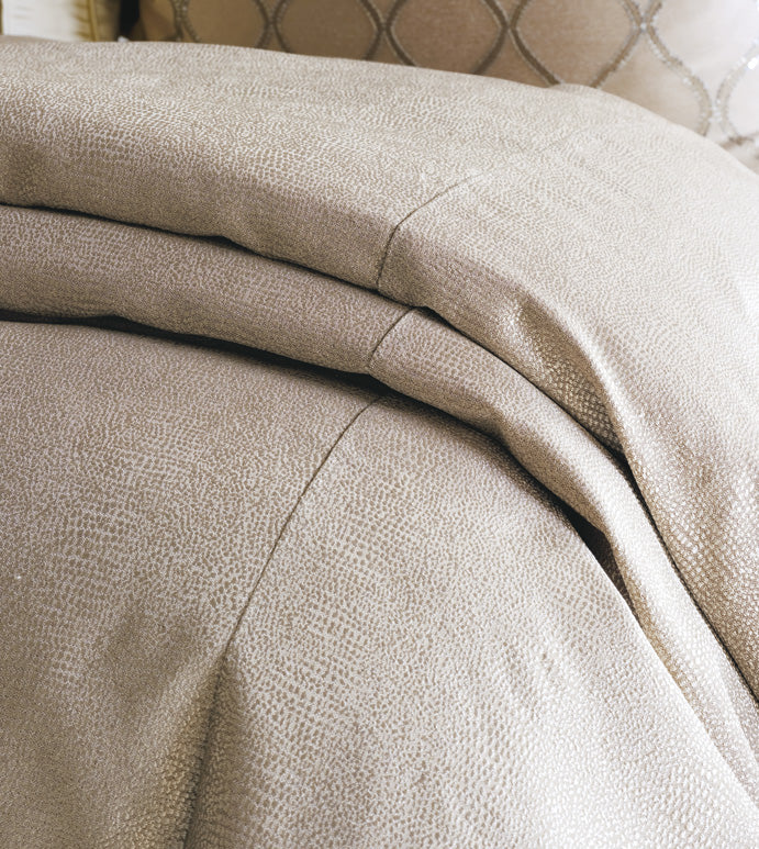 BARDOT DUVET COVER AND COMFORTER