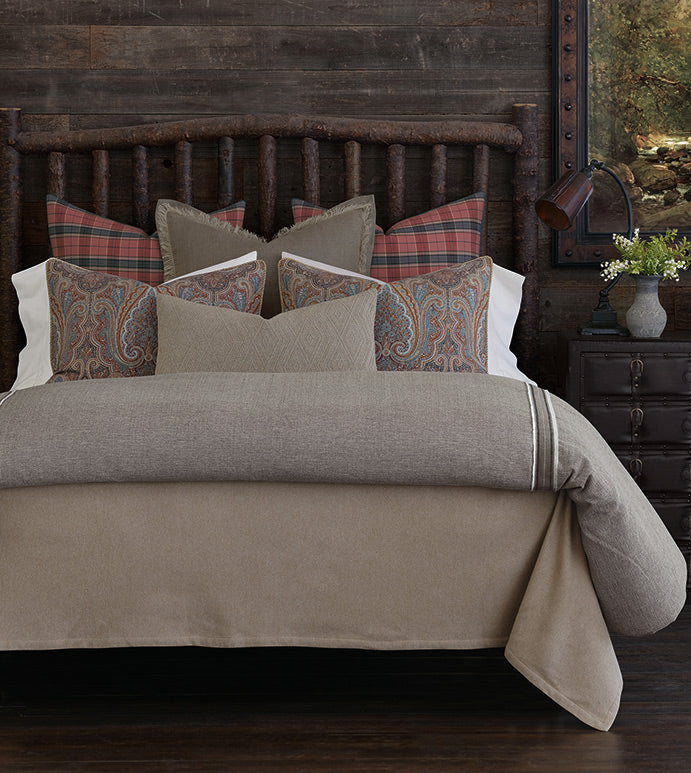 BALE WOVEN DUVET COVER AND COMFORTER