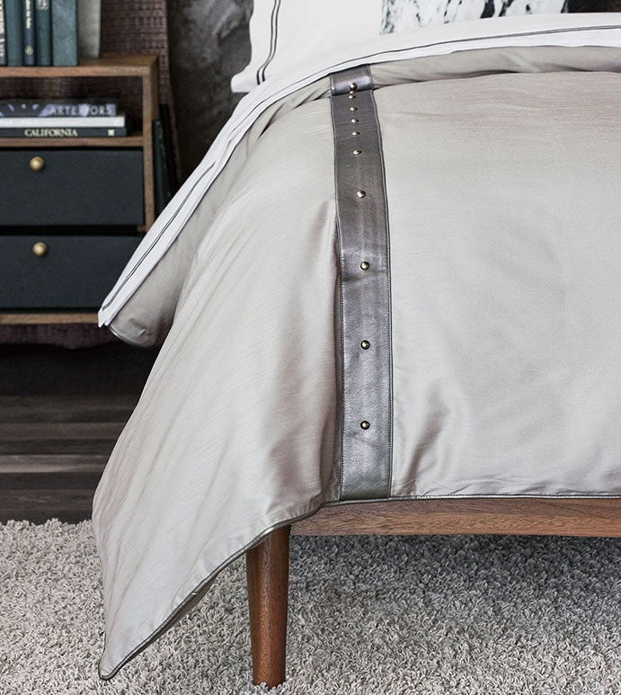 EDRIS FOG DUVET COVER AND COMFORTER