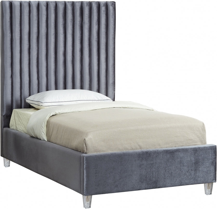 Syria Channel Tufted Bed