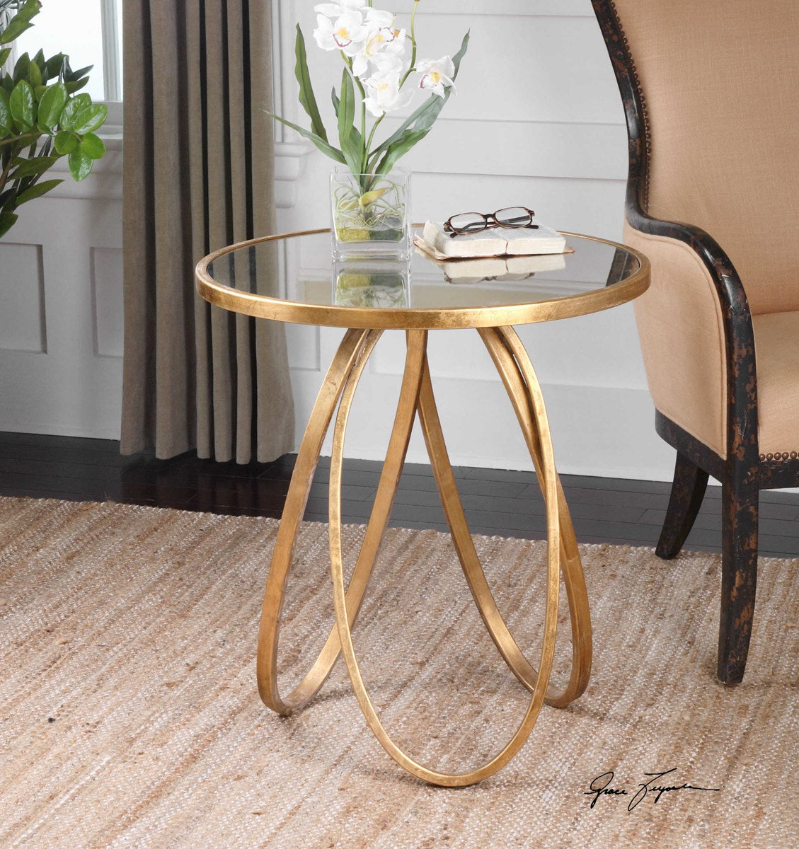 Montrez Side Table
