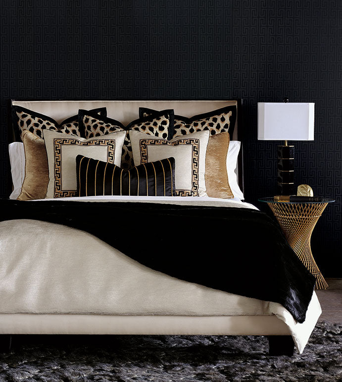 Reno 15x26 Lumbar Pillow/ Black and Gold