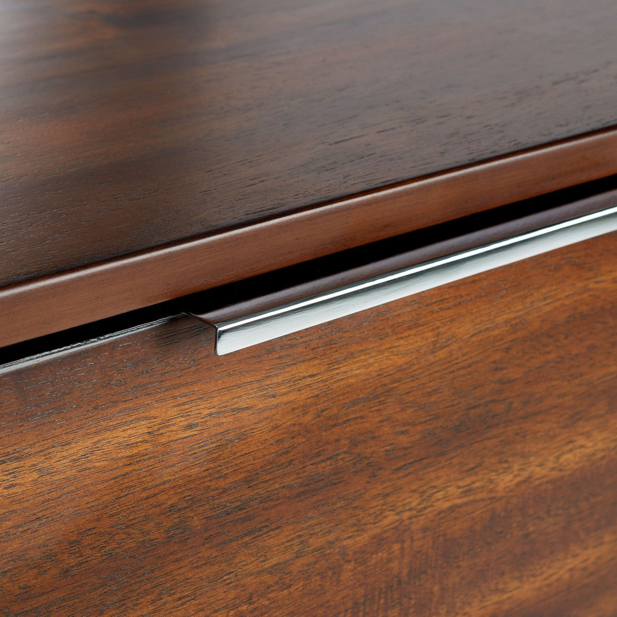 Minford 8-Drawer Dresser